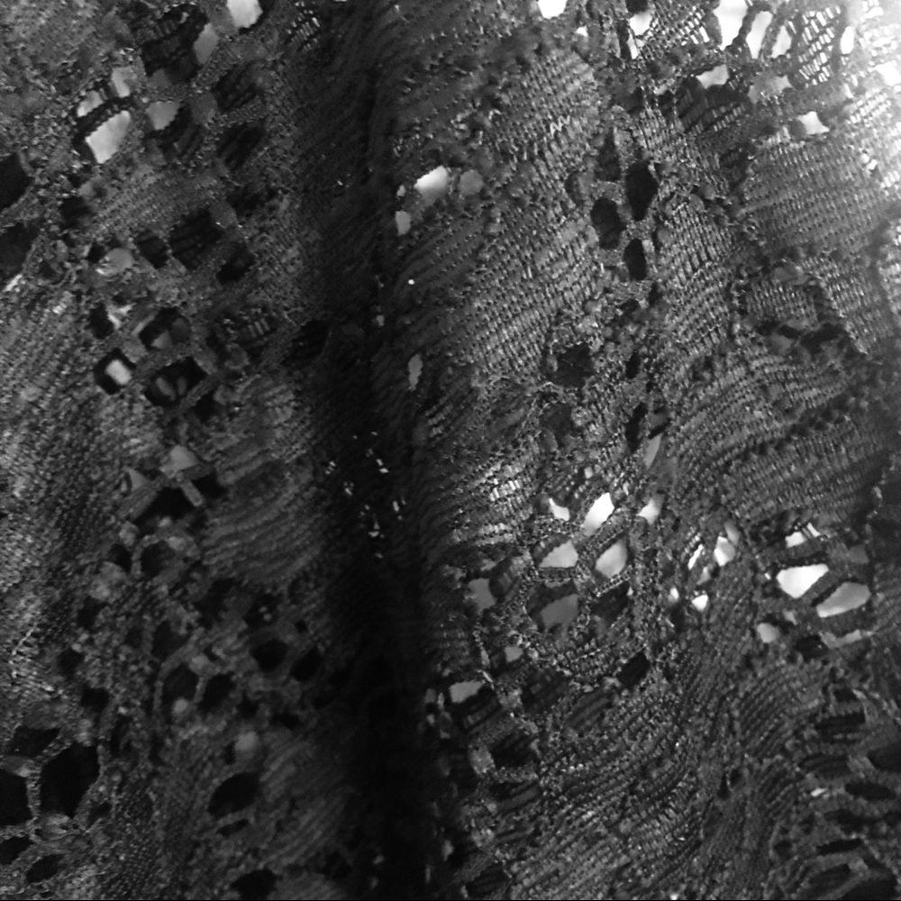 Trixxi Lace Dress - Picture 3 of 10